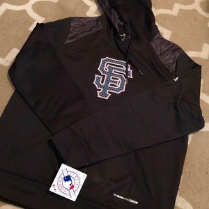 NWT Majestic SF Giants Pullover